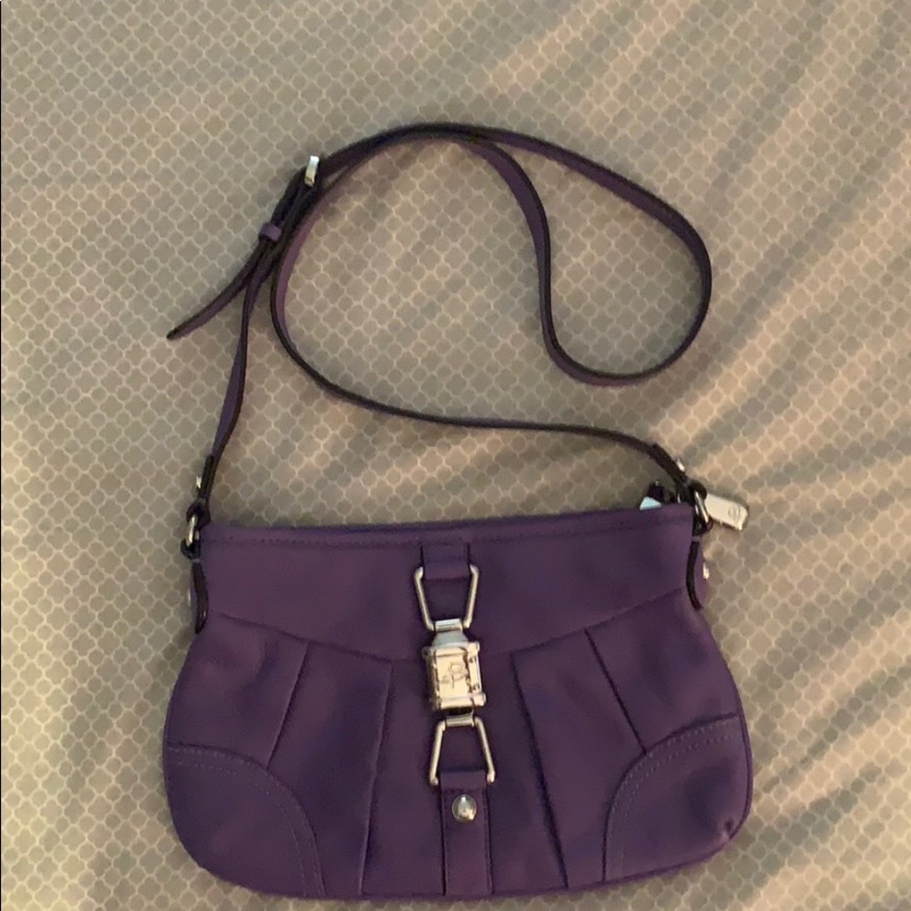 B MAKOWSKY LEATHER PURSE/CROSSBODY “Last Chance”